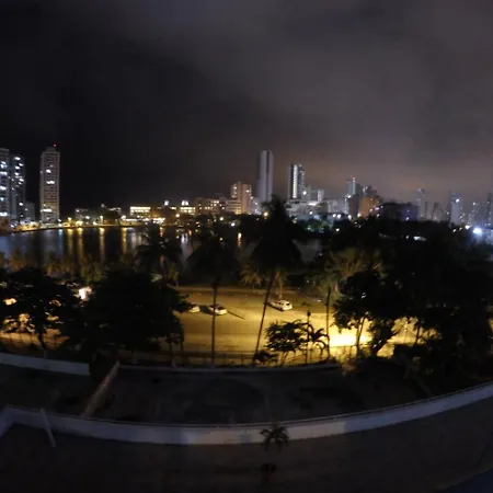 En El Laguito, Cartagena